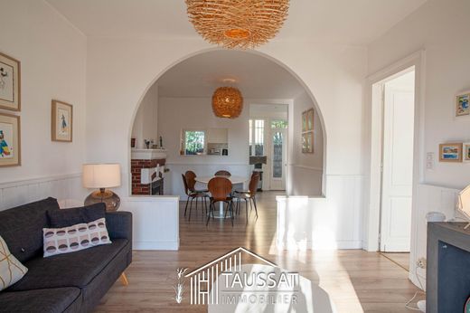 Luxury home in Taussat-les-Bains, Gironde