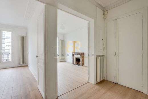 Apartment in Suresnes, Hauts-de-Seine