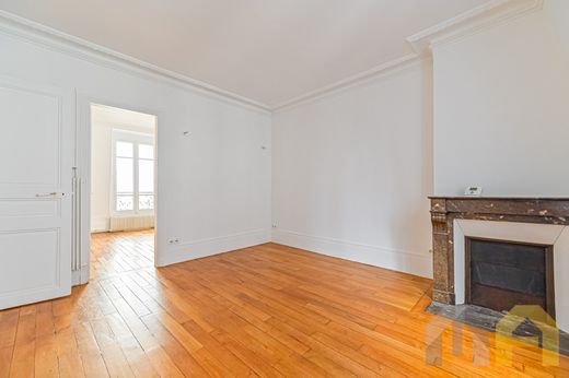 Piso / Apartamento en Tour Eiffel, Invalides – Ecole Militaire, Saint-Thomas d’Aquin, Paris