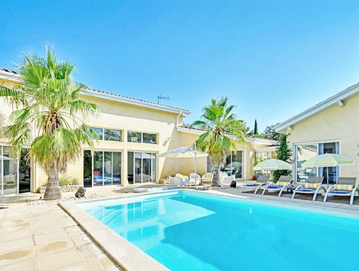 Casa di lusso a Saint-Siffret, Gard