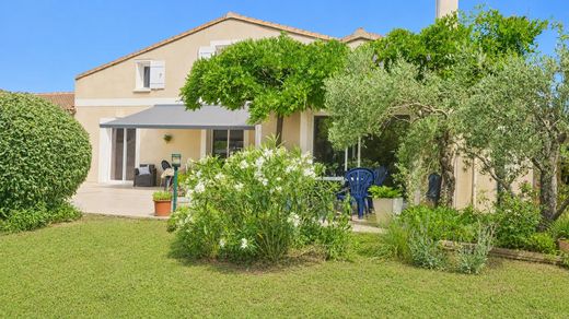 Maison de luxe à Orange, Vaucluse