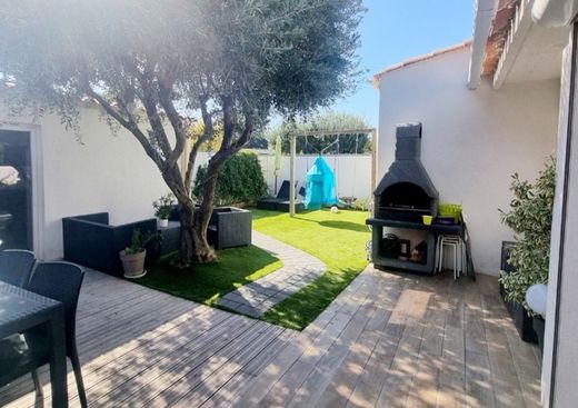 Luxe woning in Les Milles, Bouches-du-Rhône