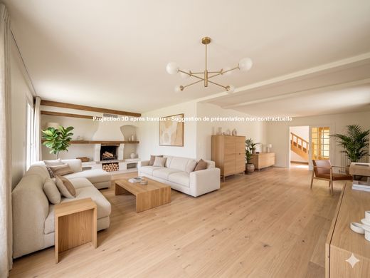 Luxury home in Rueil-Malmaison, Hauts-de-Seine