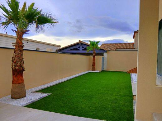 ﻓﻴﻼ ﻓﻲ Gallargues-le-Montueux, Gard