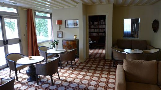 Apartment in Monceau, Courcelles, Ternes, Paris