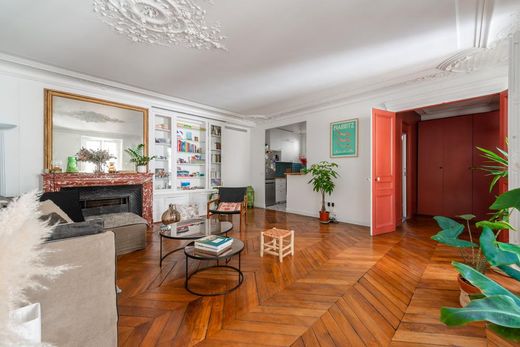 Apartment / Etagenwohnung in Temple, Rambuteau – Francs Bourgeois, Réaumur, Paris