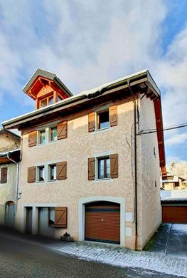 Πολυτελή κατοικία σε Cruseilles, Haute-Savoie
