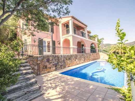 别墅  Anthéor, Var