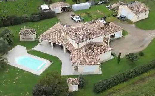 Casa di lusso a Marmande, Lot-et-Garonne
