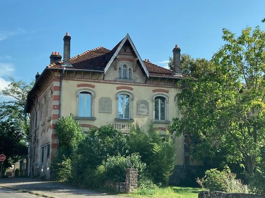 豪宅  Badonviller, Meurthe et Moselle