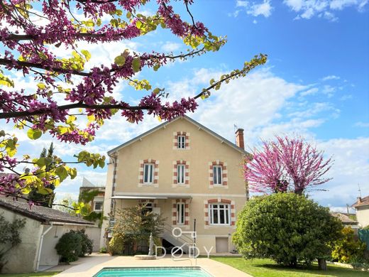 Luxury home in Eymet, Dordogne