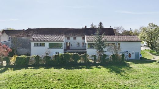 Luxus-Haus in Charroux, Allier