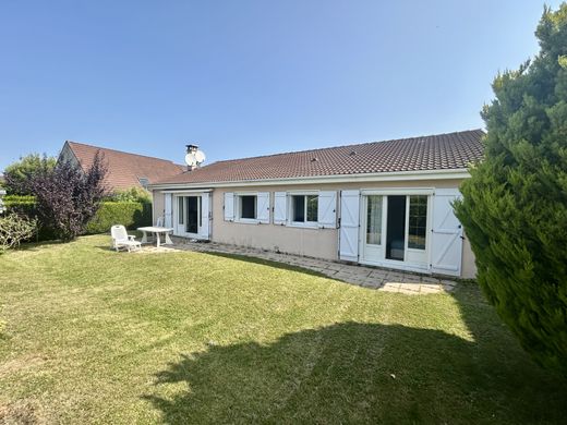 Casa di lusso a Claye-Souilly, Seine-et-Marne