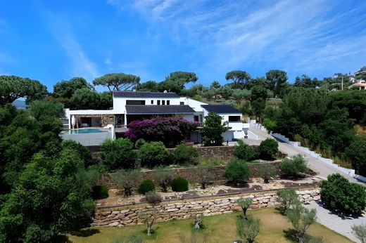 منزل ﻓﻲ Hyères, Var