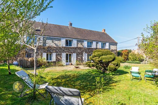 Luxury home in Montfort-l'Amaury, Yvelines