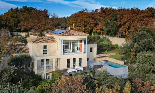 Luxury home in Uzès, Gard