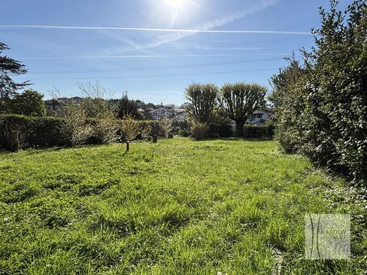 Land in Saint-Jean-de-Luz, Pyrénées-Atlantiques