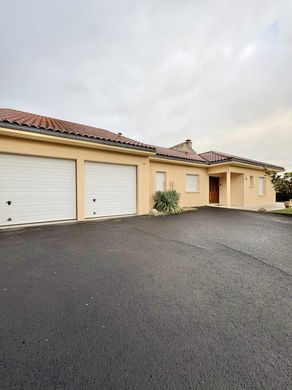 Luxe woning in Mozac, Puy-de-Dôme