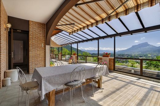 Luxury home in Saint-Alban-Leysse, Savoy