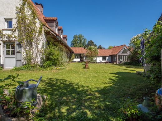 Luxury home in Villeneuve-d'Ascq, North