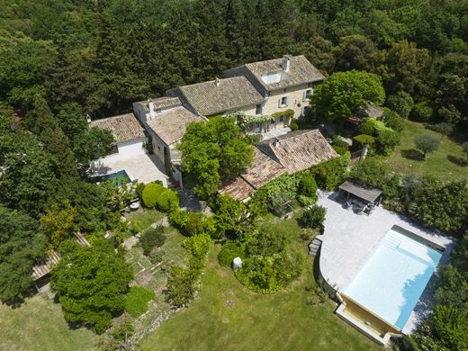 Элитный дом, Montségur-sur-Lauzon, Drôme