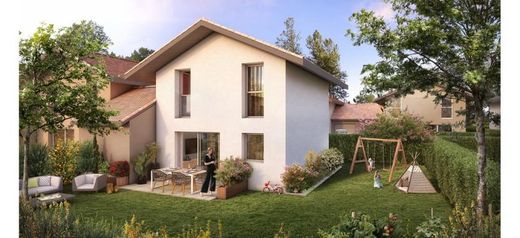Luxus-Haus in Allinges, Haute-Savoie