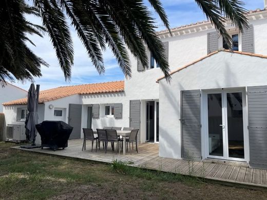 Элитный дом, L'Épine, Vendée