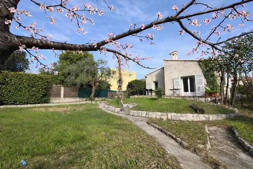 Villa in La Trinité, Alpes-Maritimes