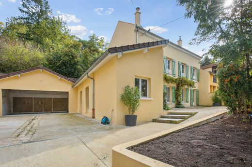 Luksusowy dom w La Celle-Saint-Cloud, Yvelines