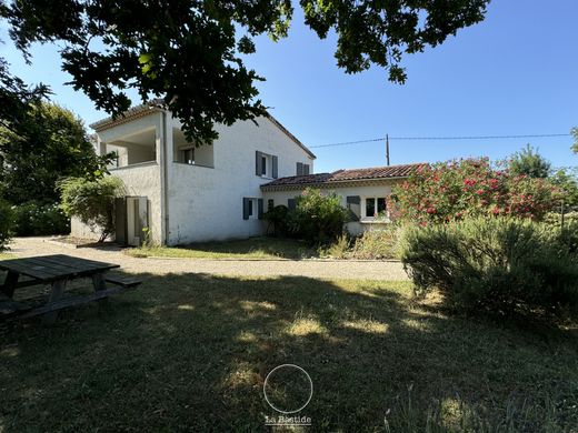 Maison de luxe à Charols, Drôme