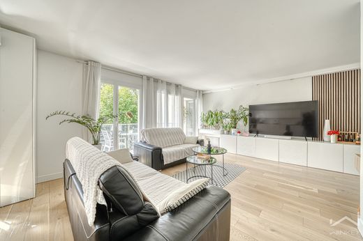 Apartament w Puteaux, Hauts-de-Seine