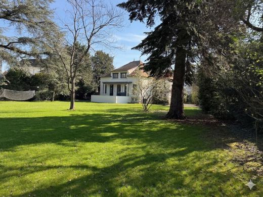 Luxury home in Auxerre, Yonne