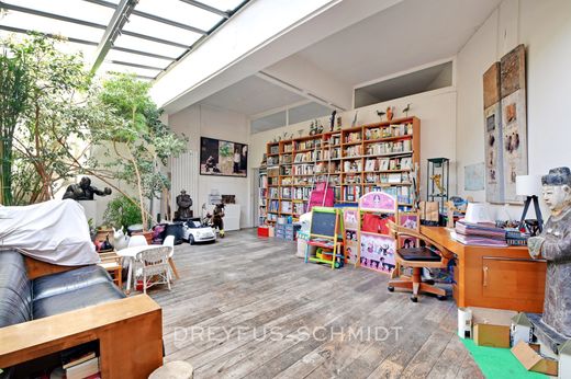 Loft in Belleville, Père-Lachaise, Ménilmontant, Paris