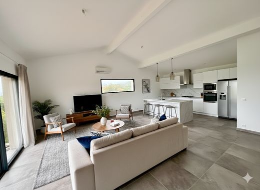 Villa Sainte-Lucie de Porto-Vecchio, South Corsica