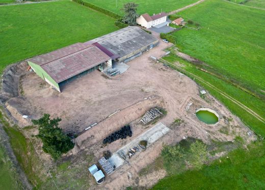 Rustico o Casale a La Pacaudière, Loire