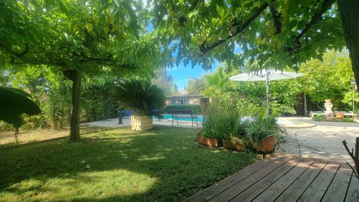 빌라 / La Crau, Var