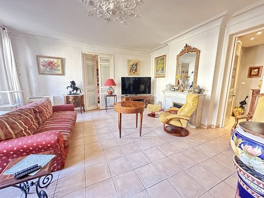 Apartamento - Toulon, Var