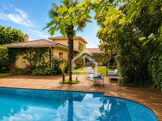 Luxury home in Talence, Gironde