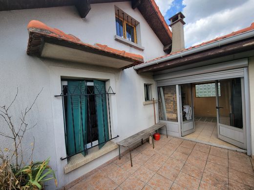 Luxe woning in Montreuil, Seine-Saint-Denis