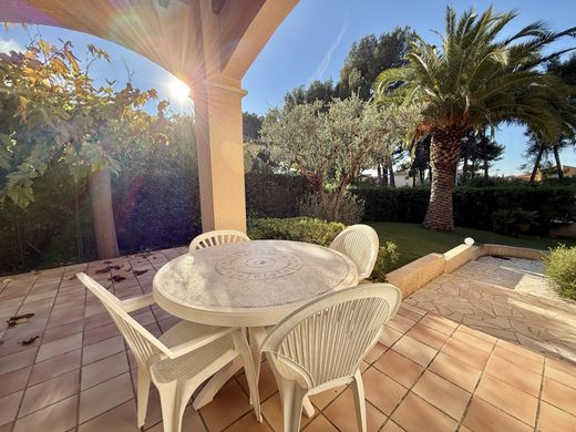 Maison de luxe à Six-Fours-les-Plages, Var