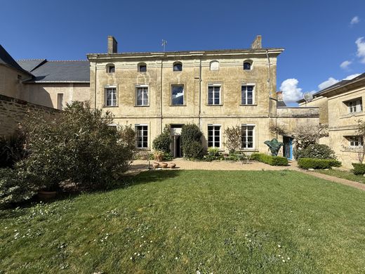 Casa di lusso a Doue-en-Anjou, Maine-et-Loire