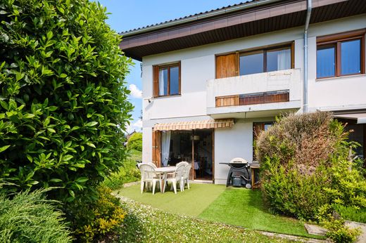 Luxe woning in Annecy-le-Vieux, Haute-Savoie
