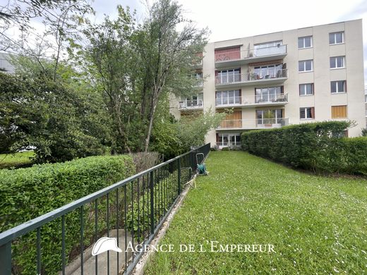 Apartamento - Rueil-Malmaison, Hauts-de-Seine