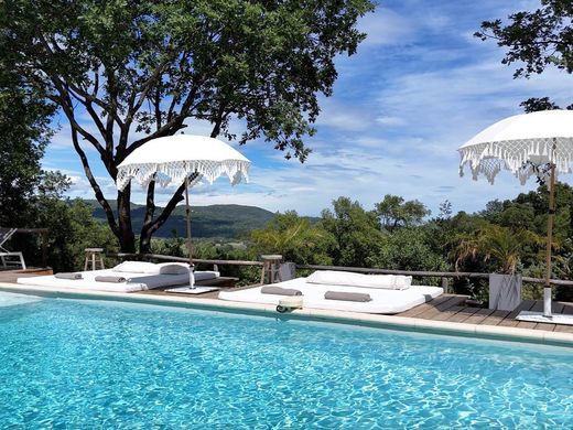 Luxus-Haus in La Garde-Freinet, Var