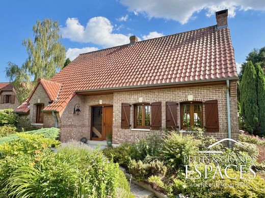 Luxus-Haus in Saint-Saulve, Nord