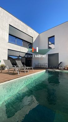 Villa - Nîmes, Gard