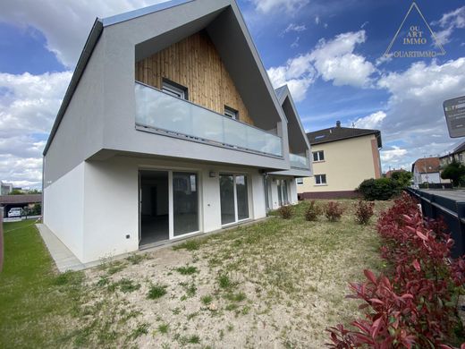 Luxury home in Niederhausbergen, Bas-Rhin