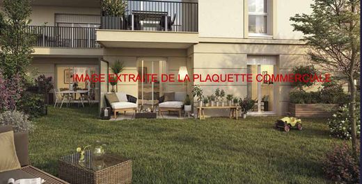 Apartment in Choisy-le-Roi, Val-de-Marne