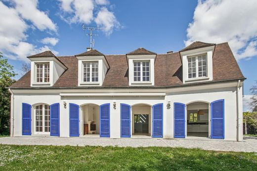 Luxury home in Bougival, Yvelines