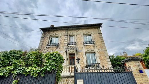 Maison de luxe à Soissons, Aisne